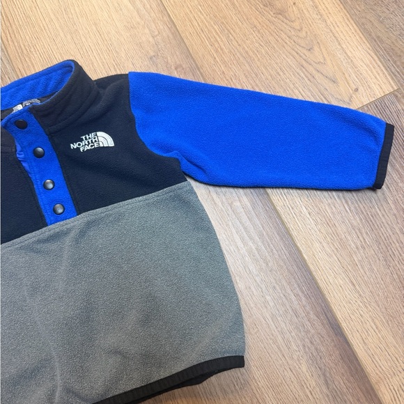 The North Face Glacier Fleece 1/4 Snap Pullover Baby 12-18M Blue Gray Colorblock - Picture 7 of 9